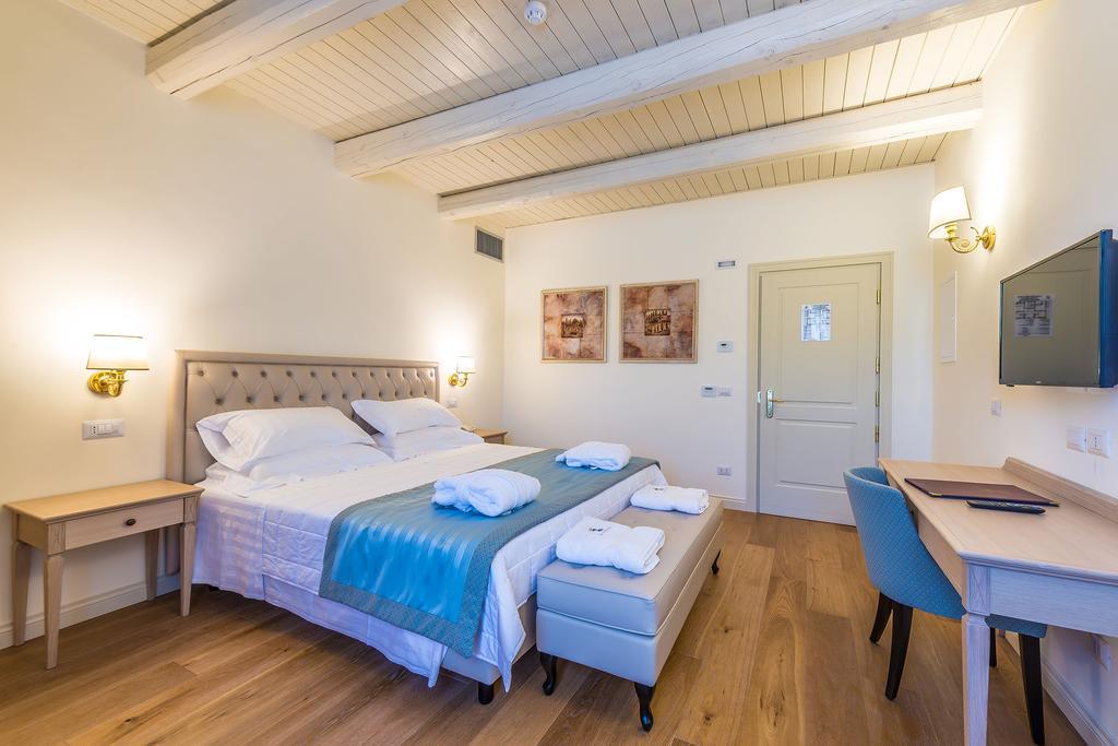 Relais Paradiso Resort & Spa Marcellano Luaran gambar